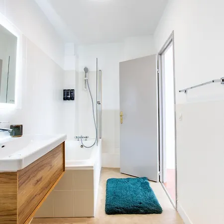 Nouveau - Vue Panoramique Vosges - 90m Moderne Et Cocoon - Parking Et Netflix Lejlighed