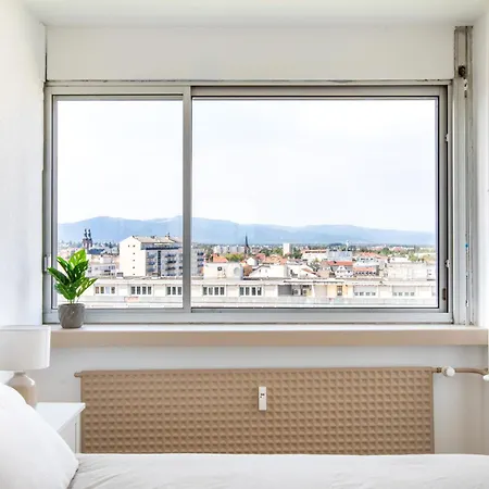 Nouveau - Vue Panoramique Vosges - 90m Moderne Et Cocoon - Parking Et Netflix Appartamento Mulhouse