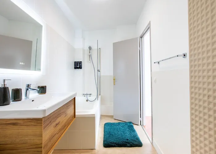 Nouveau - Vue Panoramique Vosges - 90m Moderne Et Cocoon - Parking Et Netflix Apartment