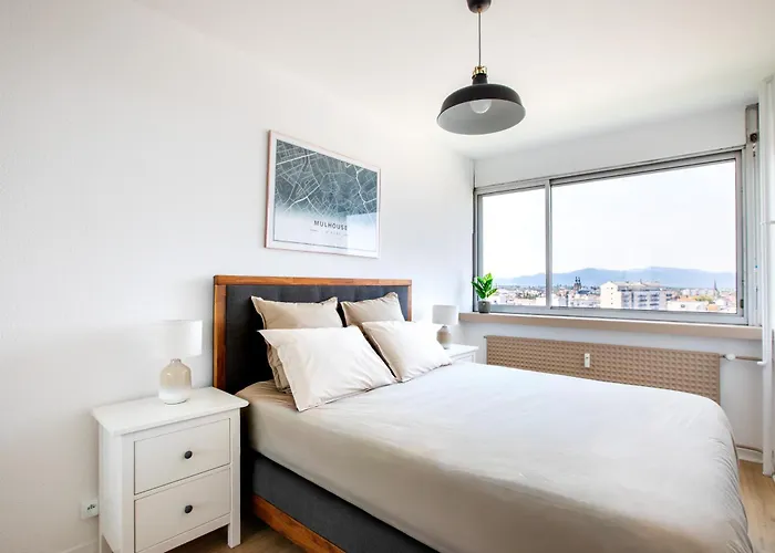 Nouveau - Vue Panoramique Vosges - 90m Moderne Et Cocoon - Parking Et Netflix Apartment